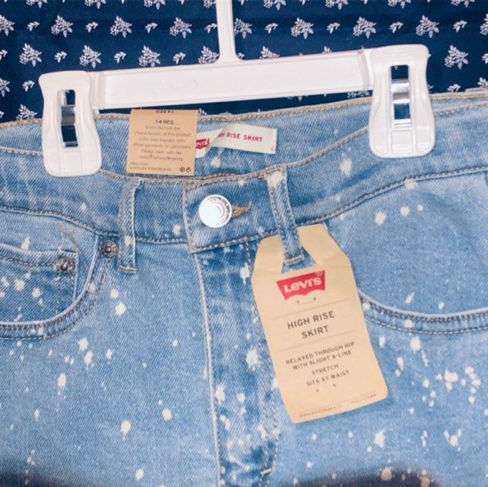 Levi jean skirt